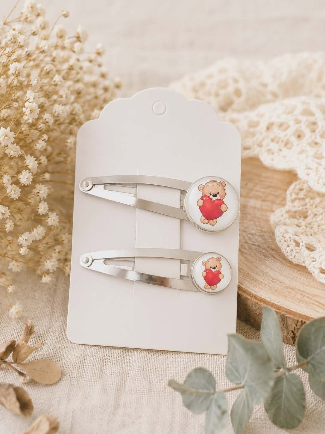 2 barrettes