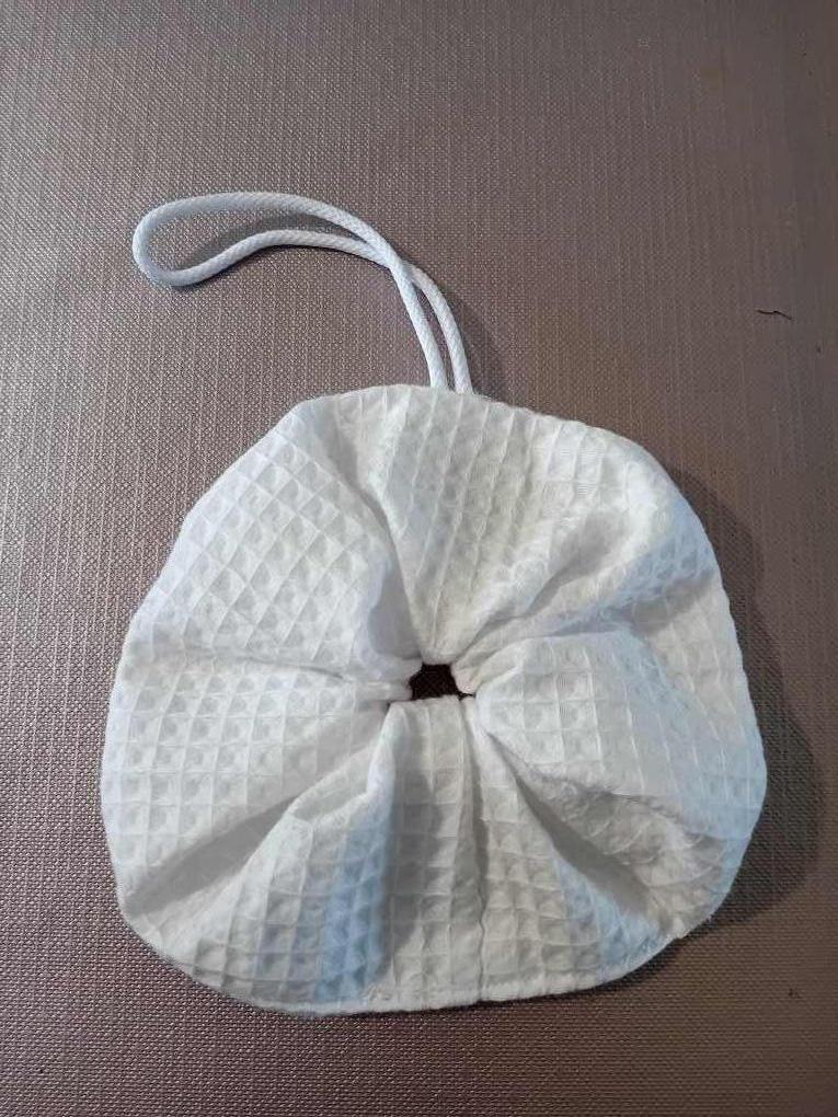 Fleur de douche nid d abeille