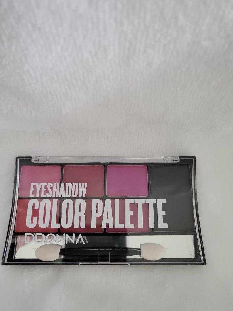 OMBRES À PAUPIÈRES ROSE