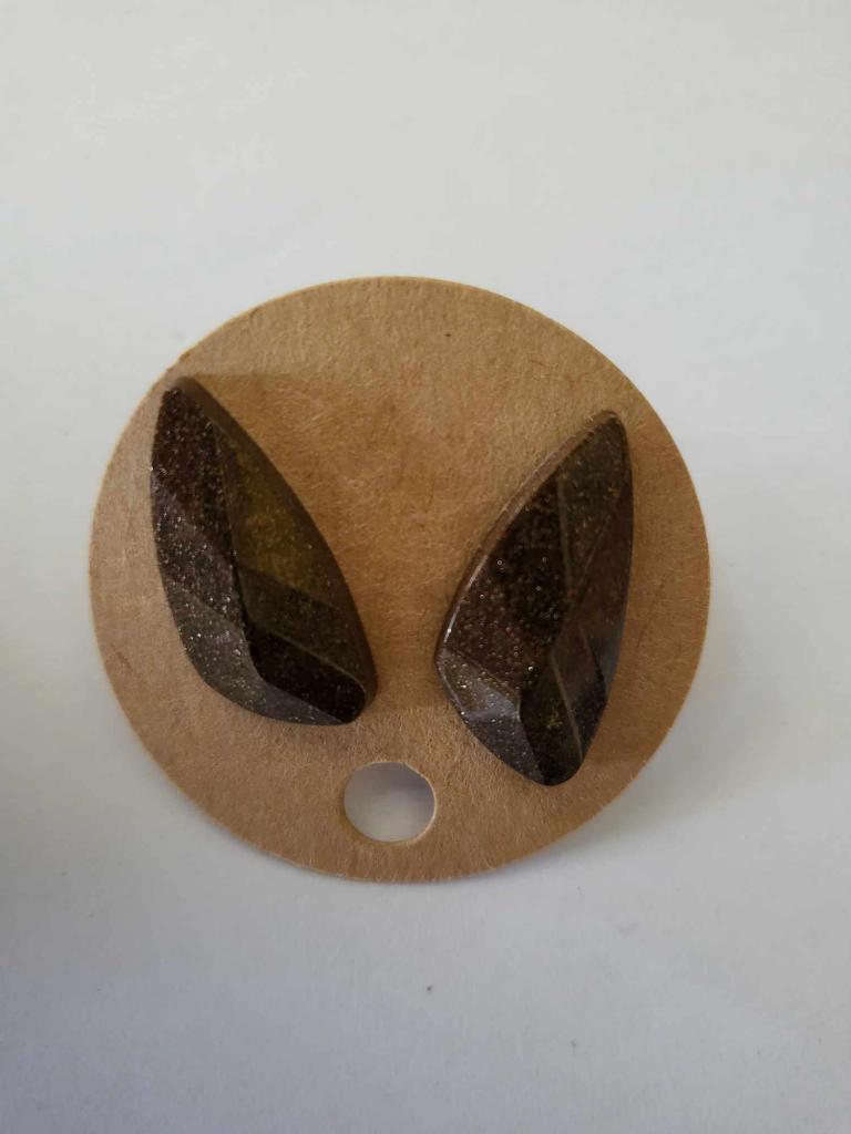 boucles d oreilles a clous losange